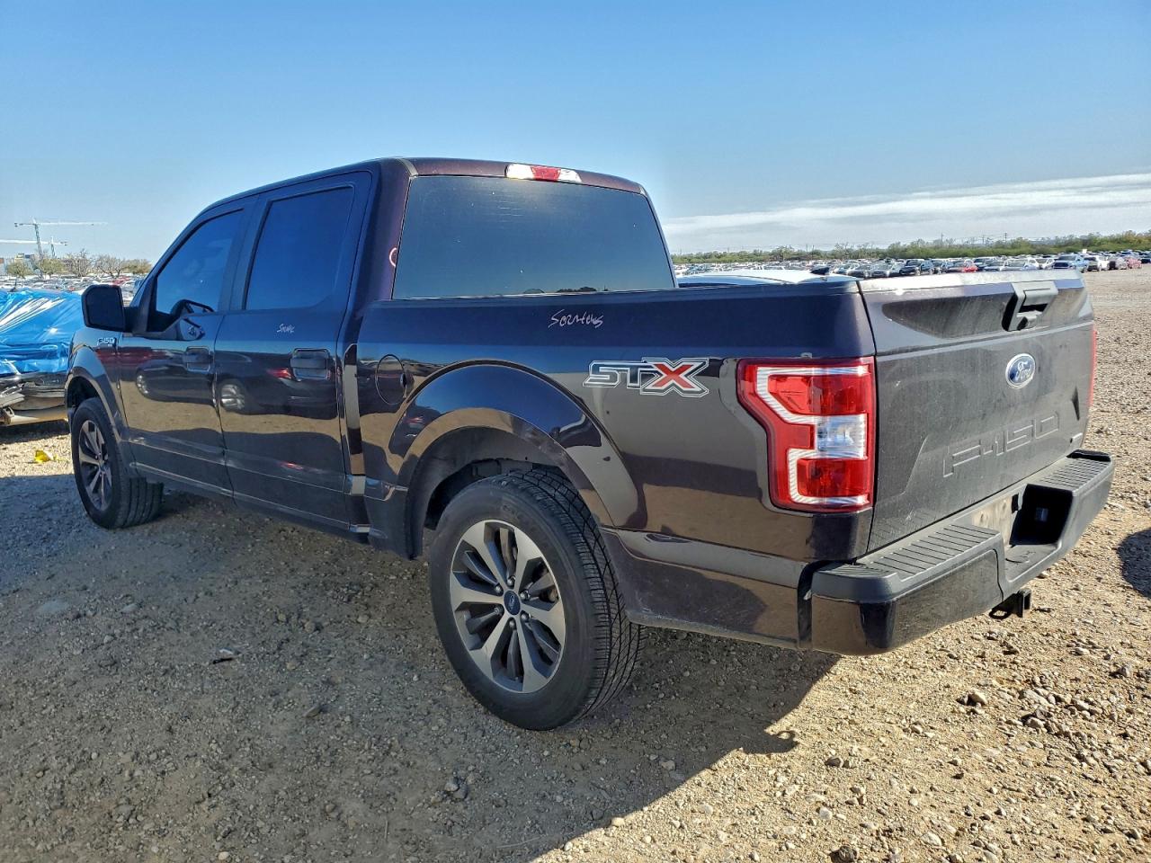 Ford F-150 Supercrew Image 12