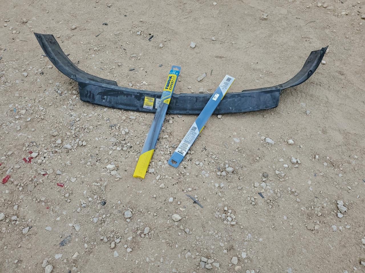 Ford Explorer Limited Image 13