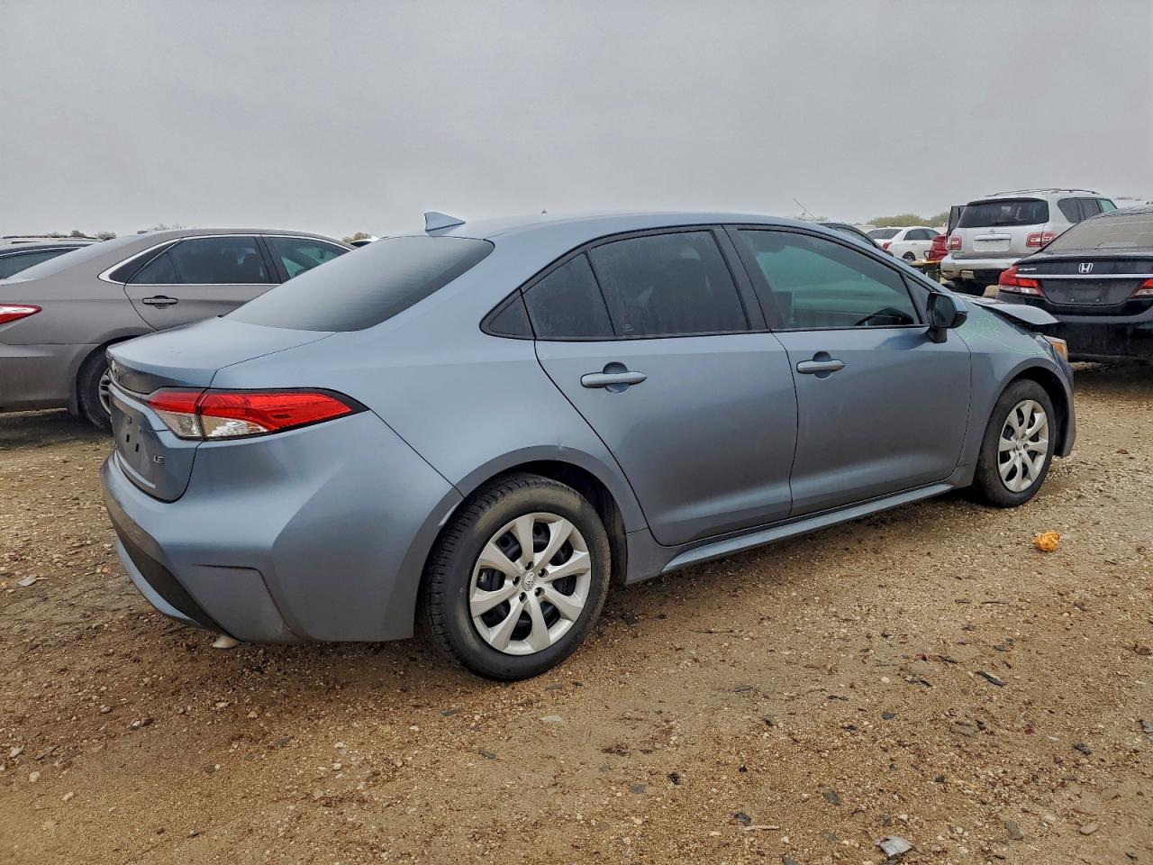 Toyota Corolla Le Image 3