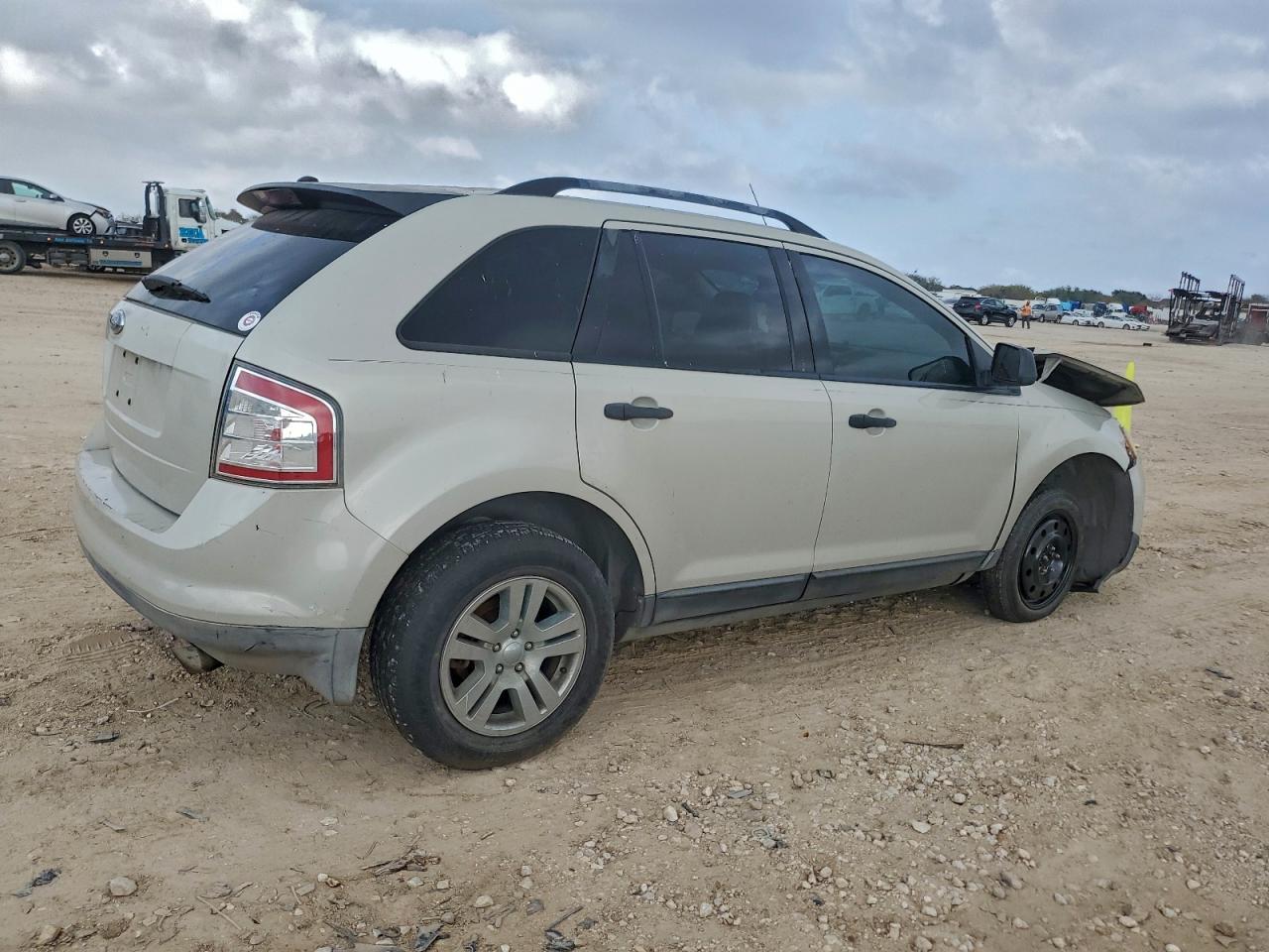 Ford Edge Se Image 3