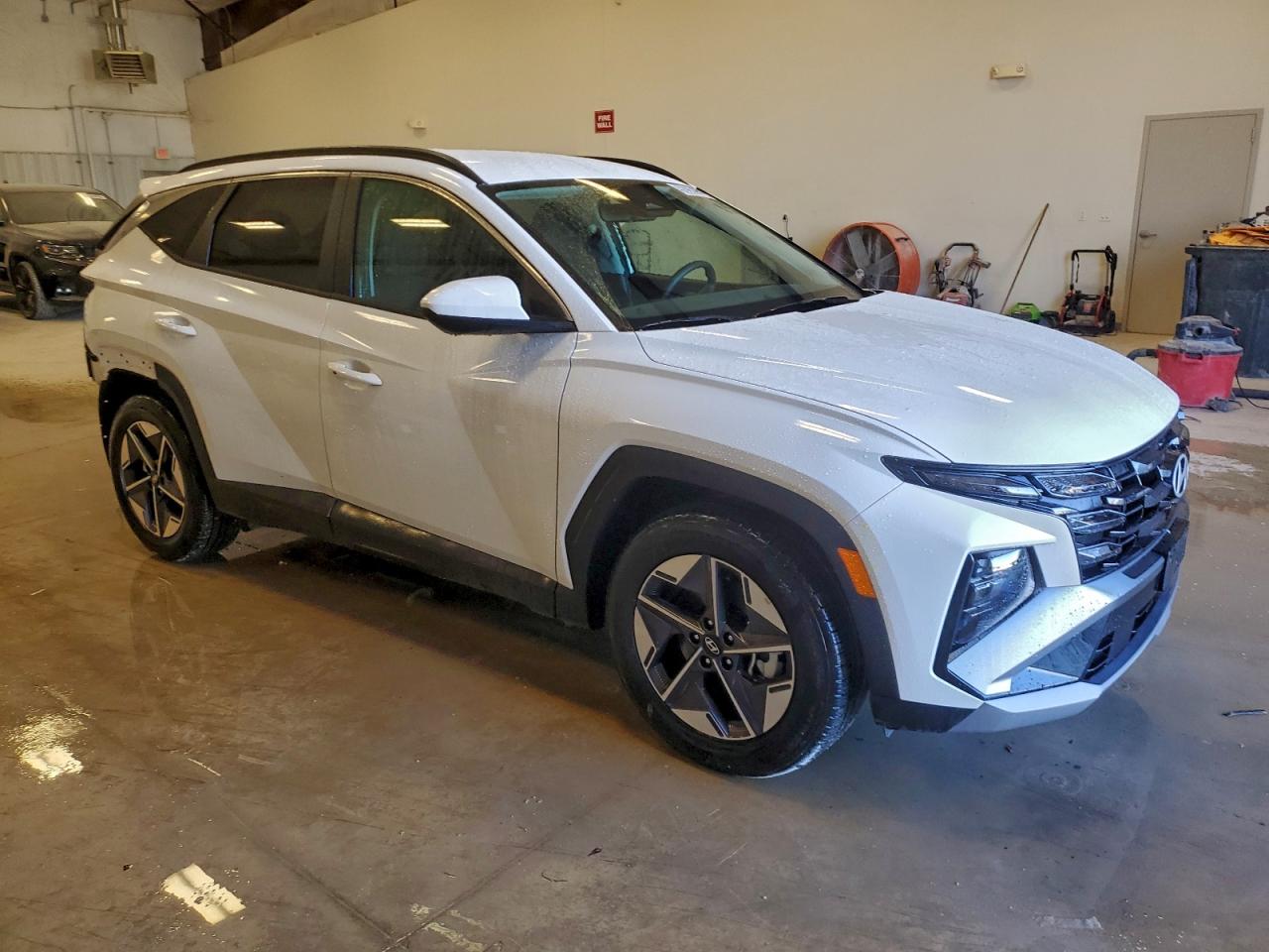 Hyundai TUCSON Sel Image 2