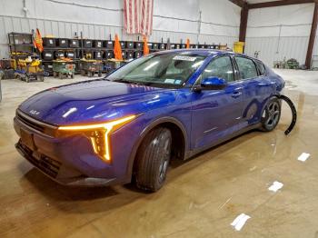  Salvage Kia K4 Lx