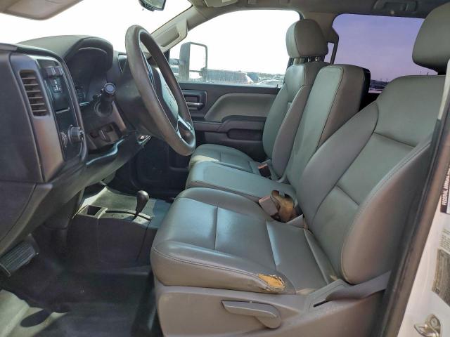 Chevrolet Silverado K3500 Image 4