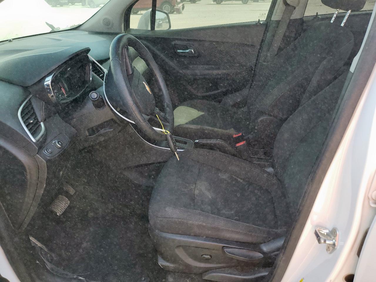 Chevrolet Trax Ls Image 10