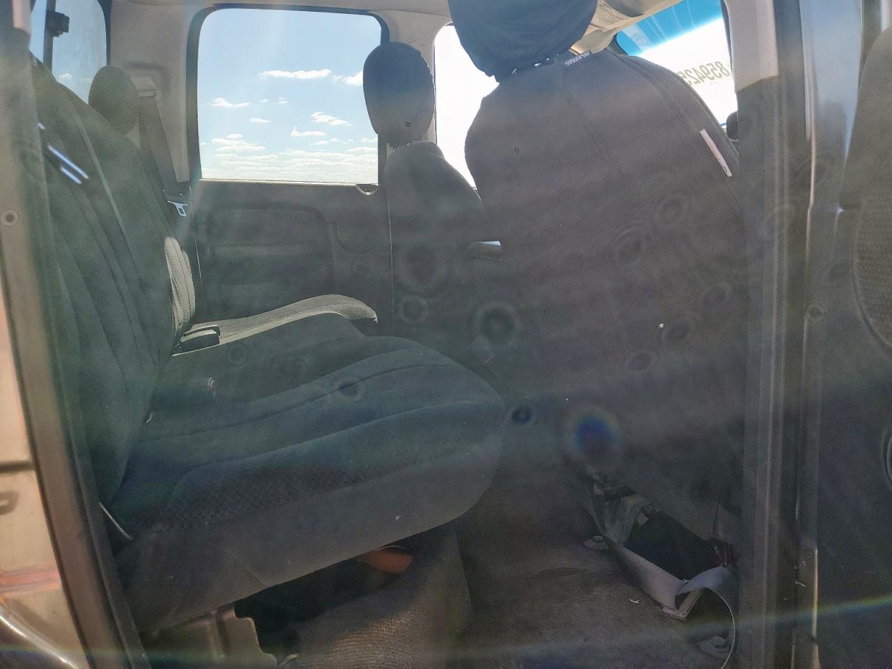 Dodge Ram 2500 St Image 10