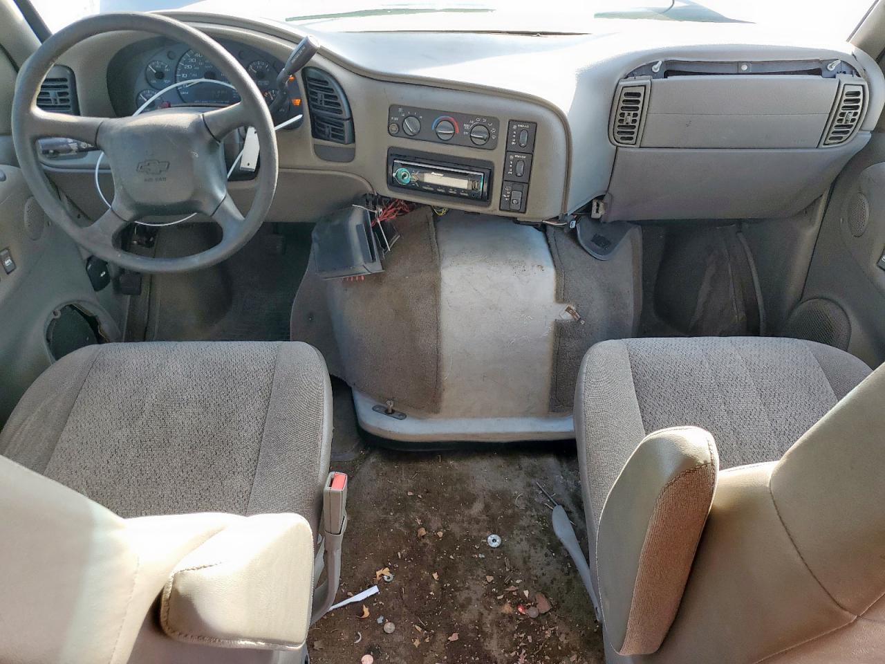 Chevrolet Astro Image 12