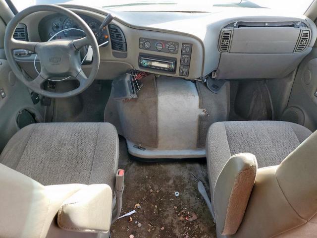 Chevrolet Astro Image 12