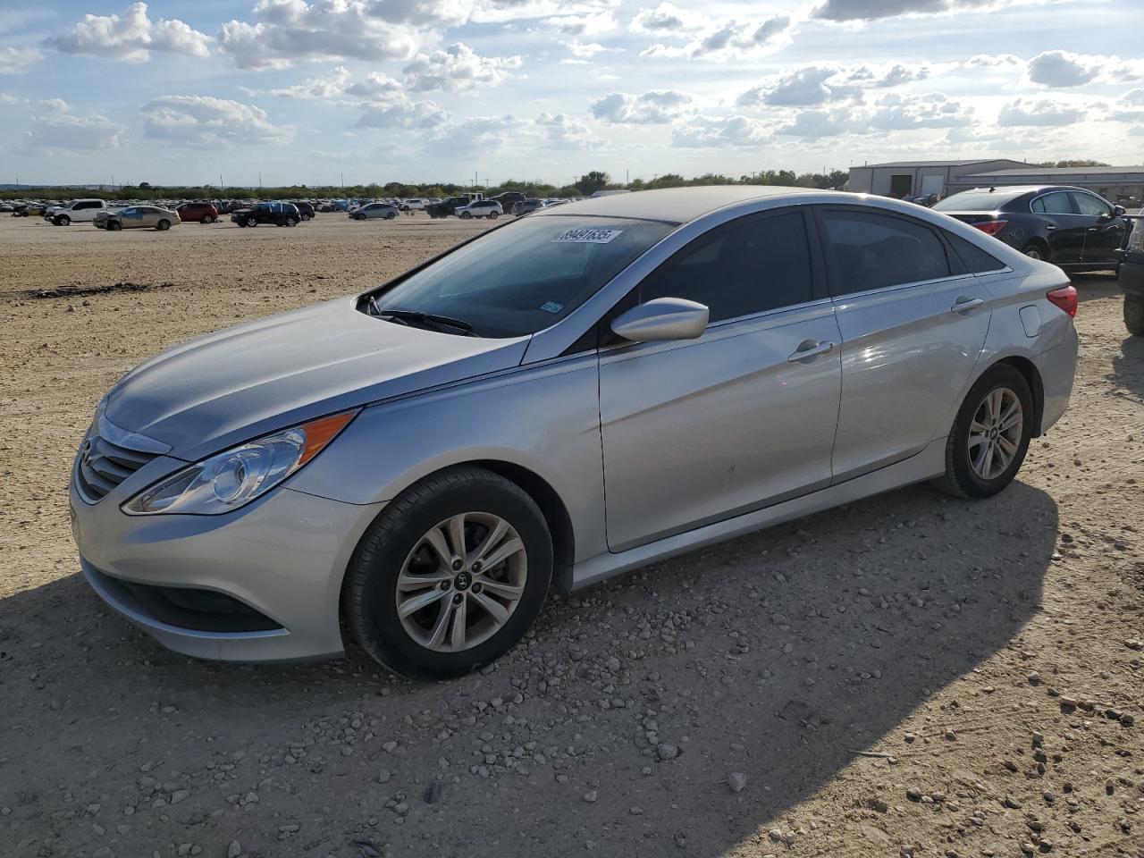 Hyundai SONATA Gls Image 1