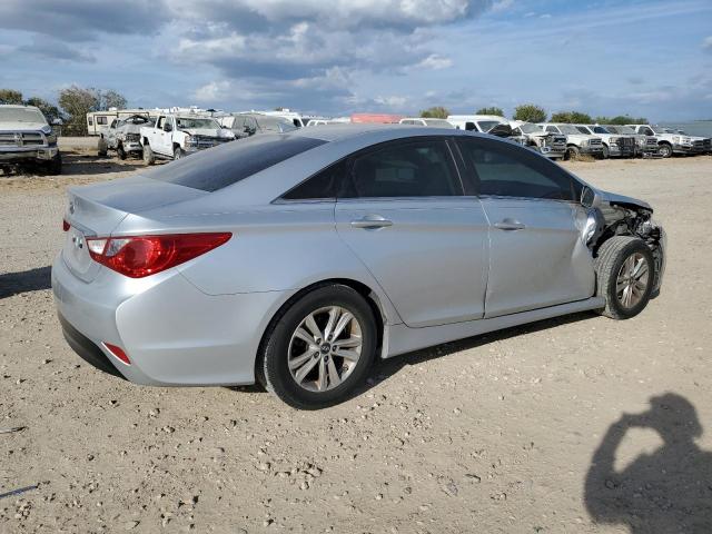 Hyundai SONATA Gls Image 4