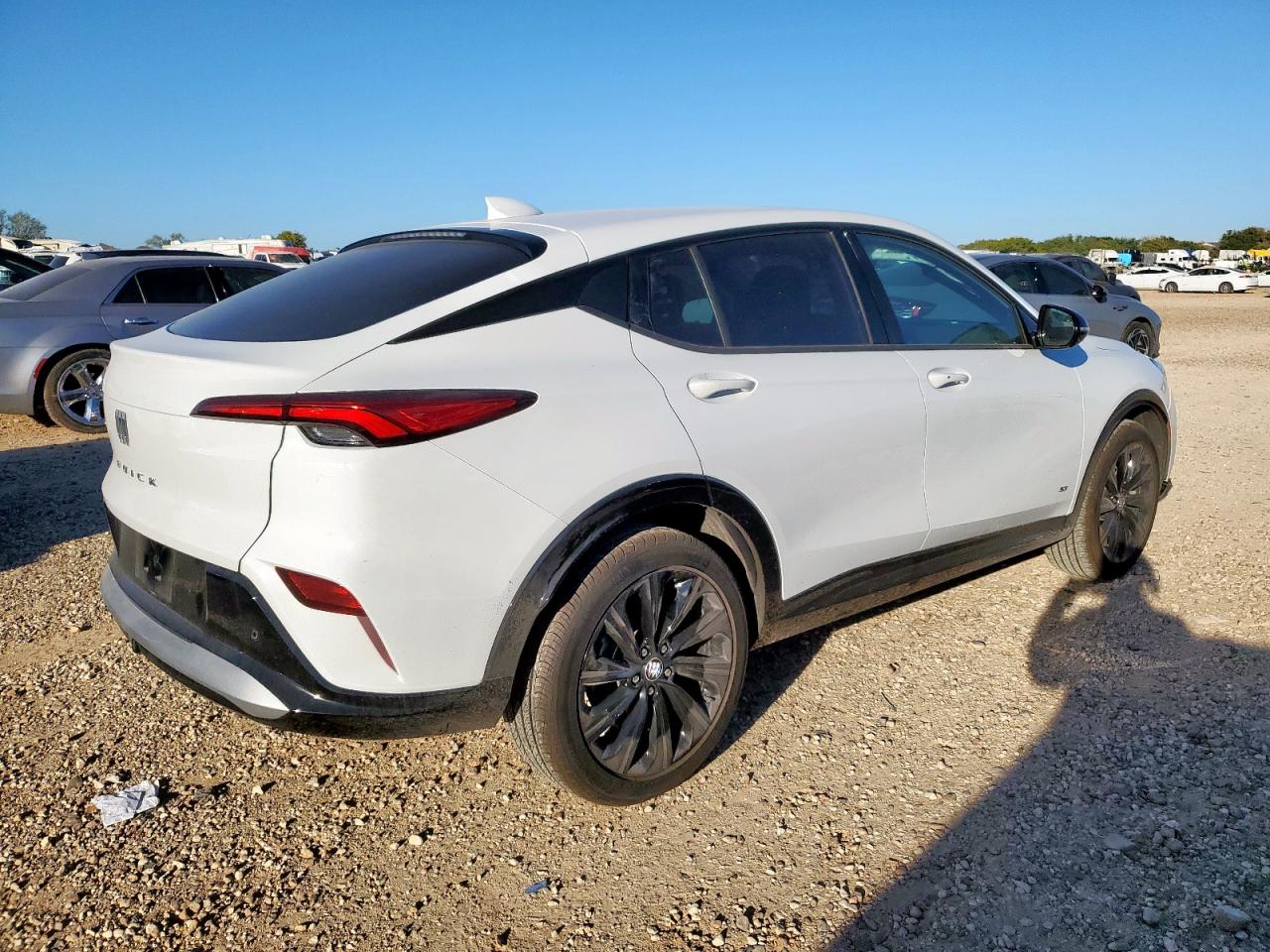 Buick Envista Sp Sport Touring Image 2