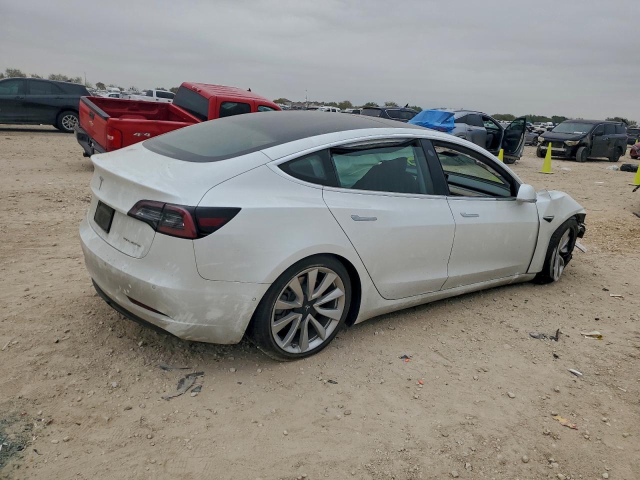 Tesla Model 3 Image 2