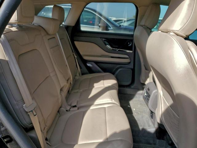 Lincoln Corsair Reserve Image 13