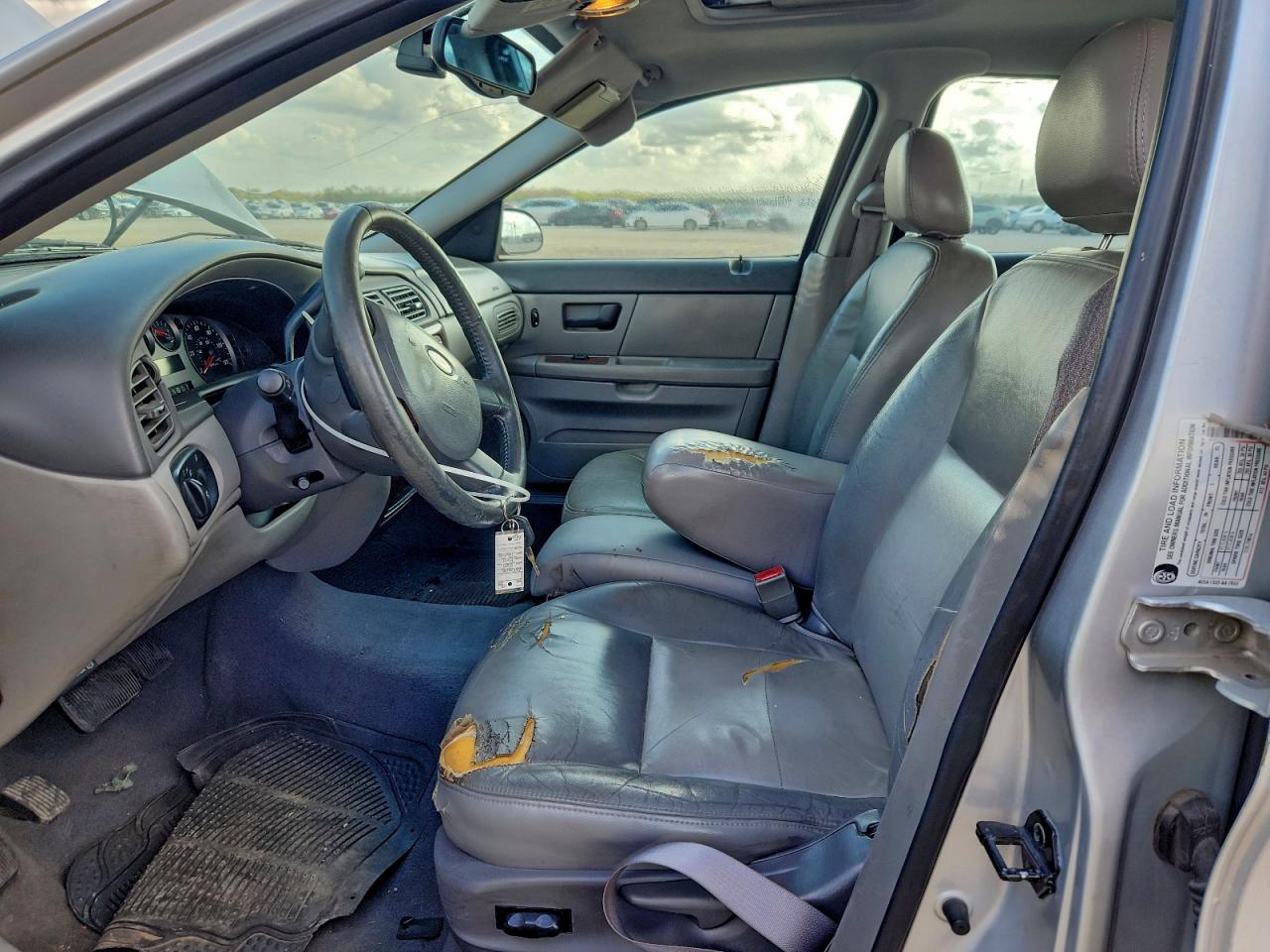 Ford Taurus Sel Image 5