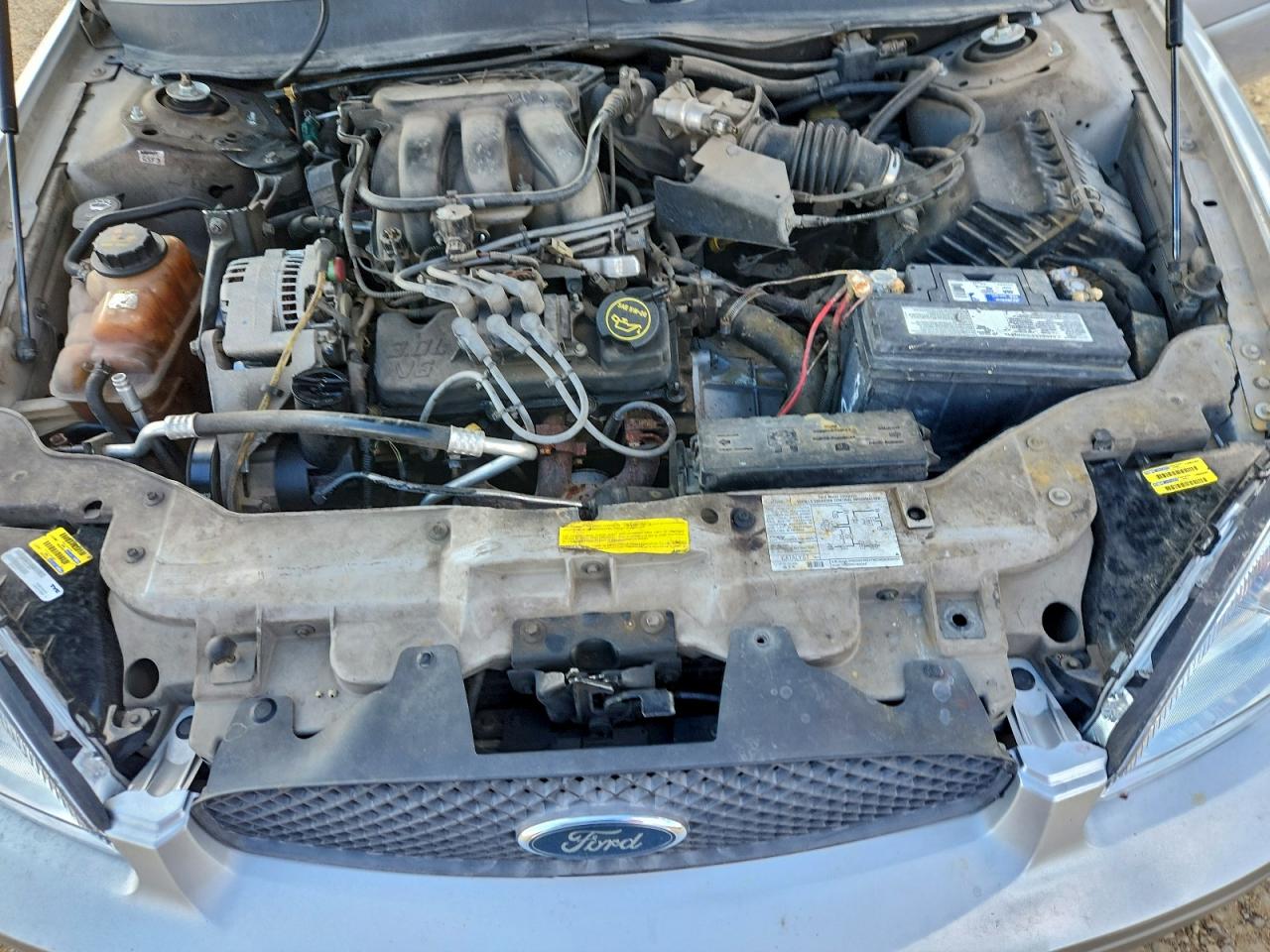 Ford Taurus Sel Image 9