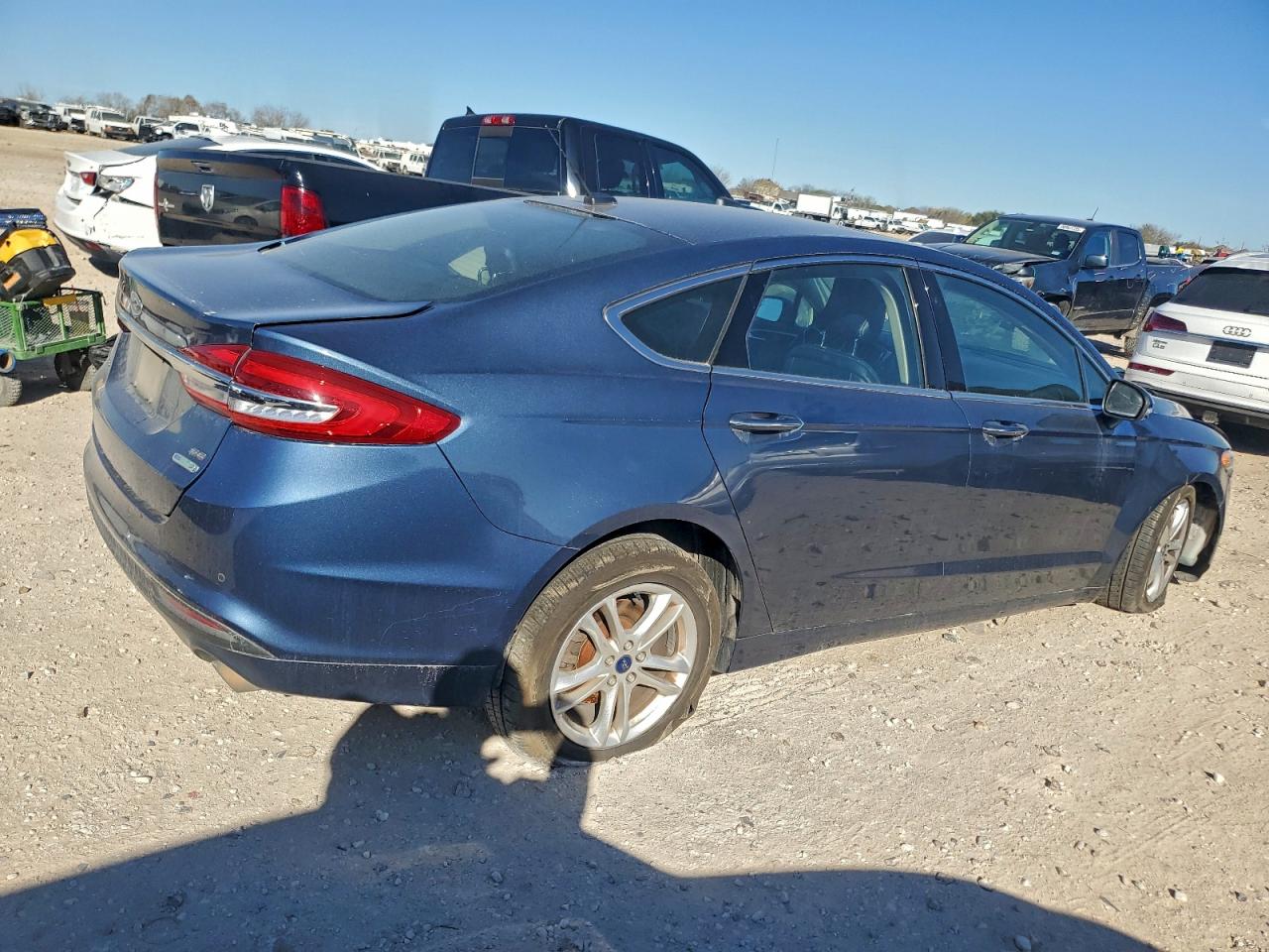 Ford Fusion Se Image 4
