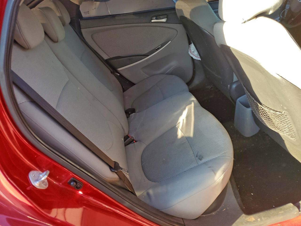 Hyundai ACCENT Gls Image 9