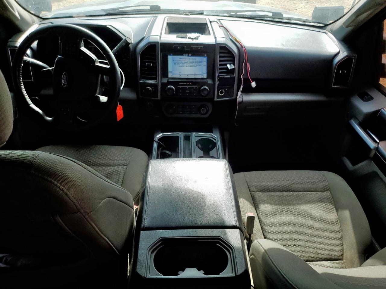 Ford F-150 Supercrew Image 5