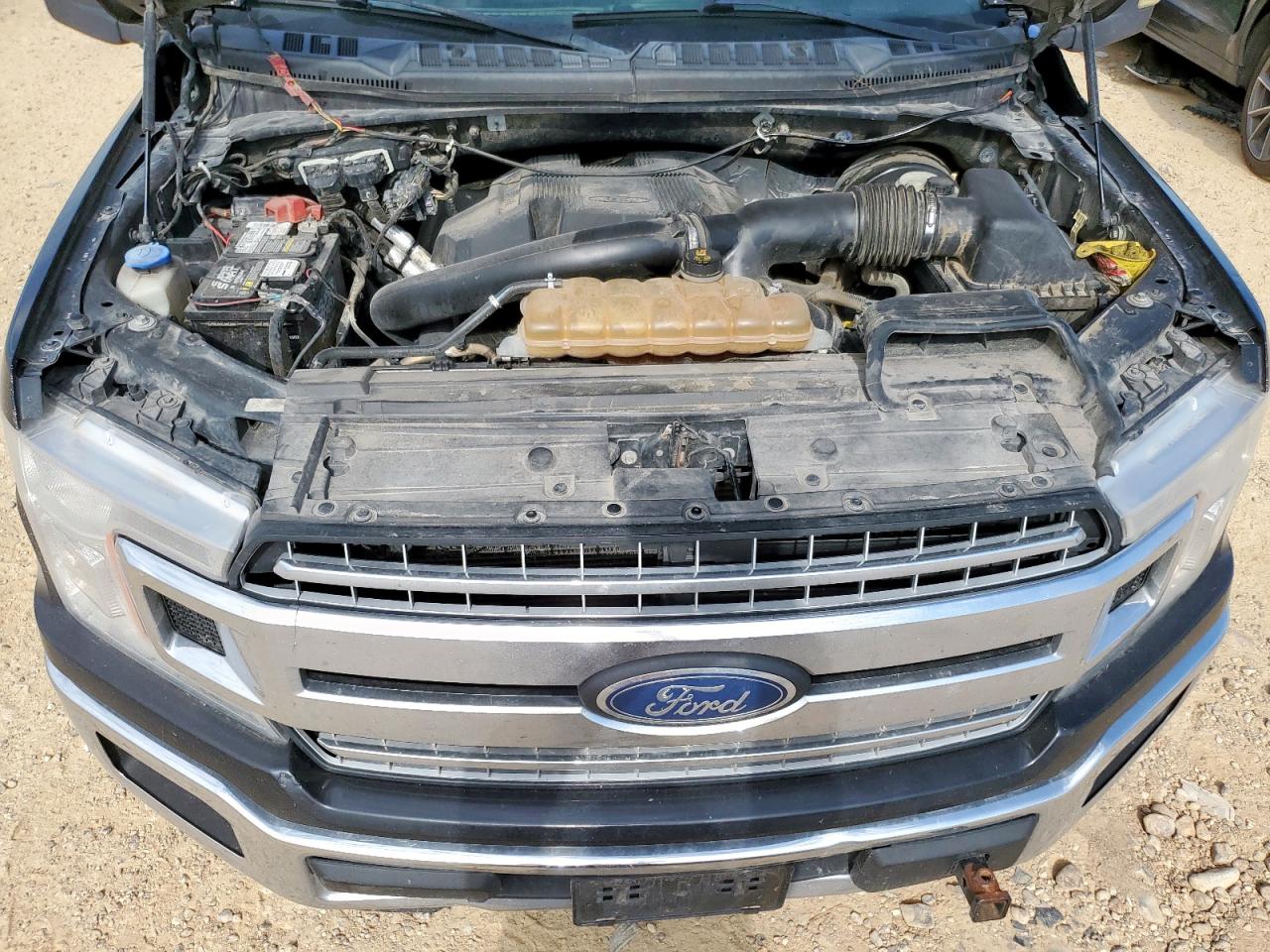 Ford F-150 Supercrew Image 10