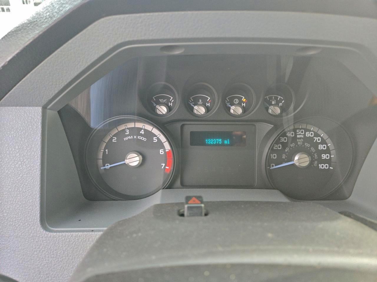 Ford F-350 Super Duty Image 10