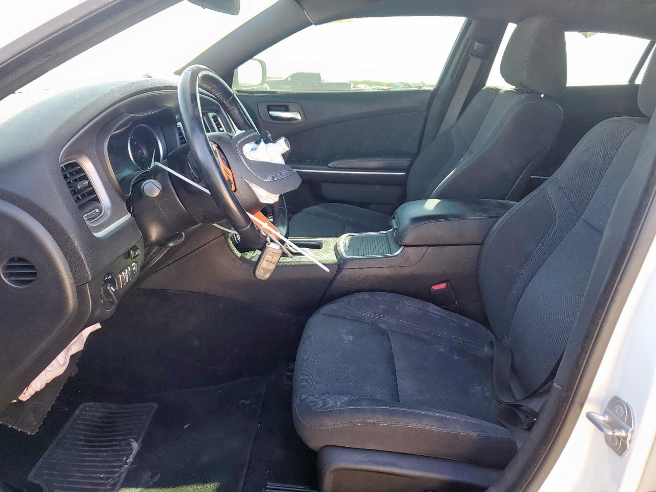 Dodge Charger Sxt Image 8