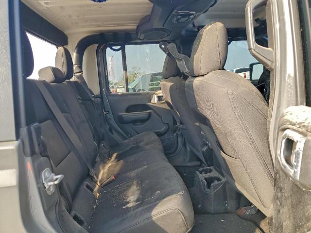 Jeep Gladiator Sport Image 9