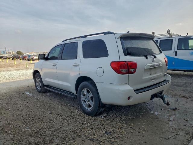 Toyota Sequoia Sr5 Image 13