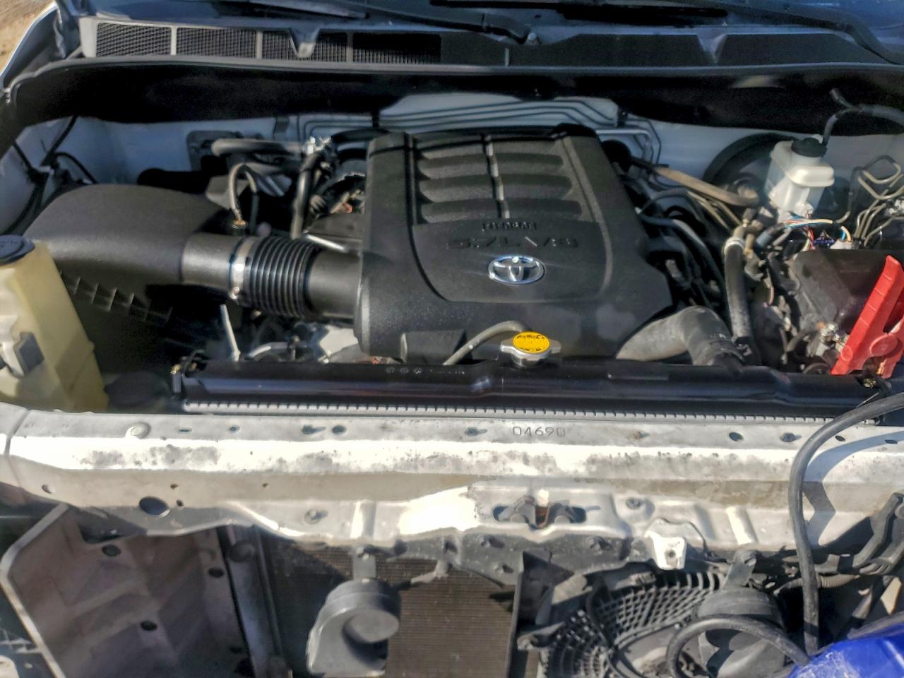 Toyota Sequoia Sr5 Image 8