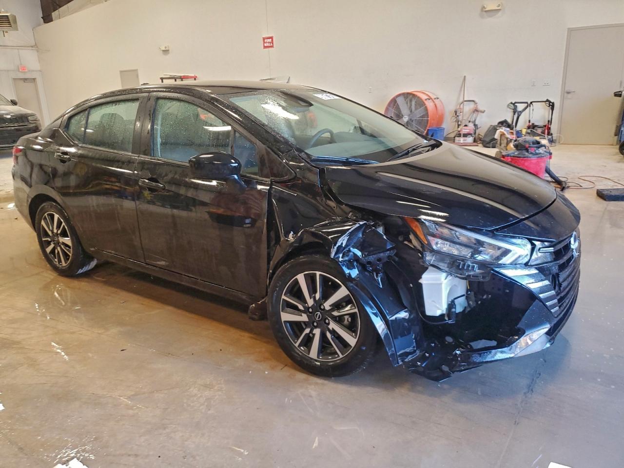 Nissan Versa Sv Image 9