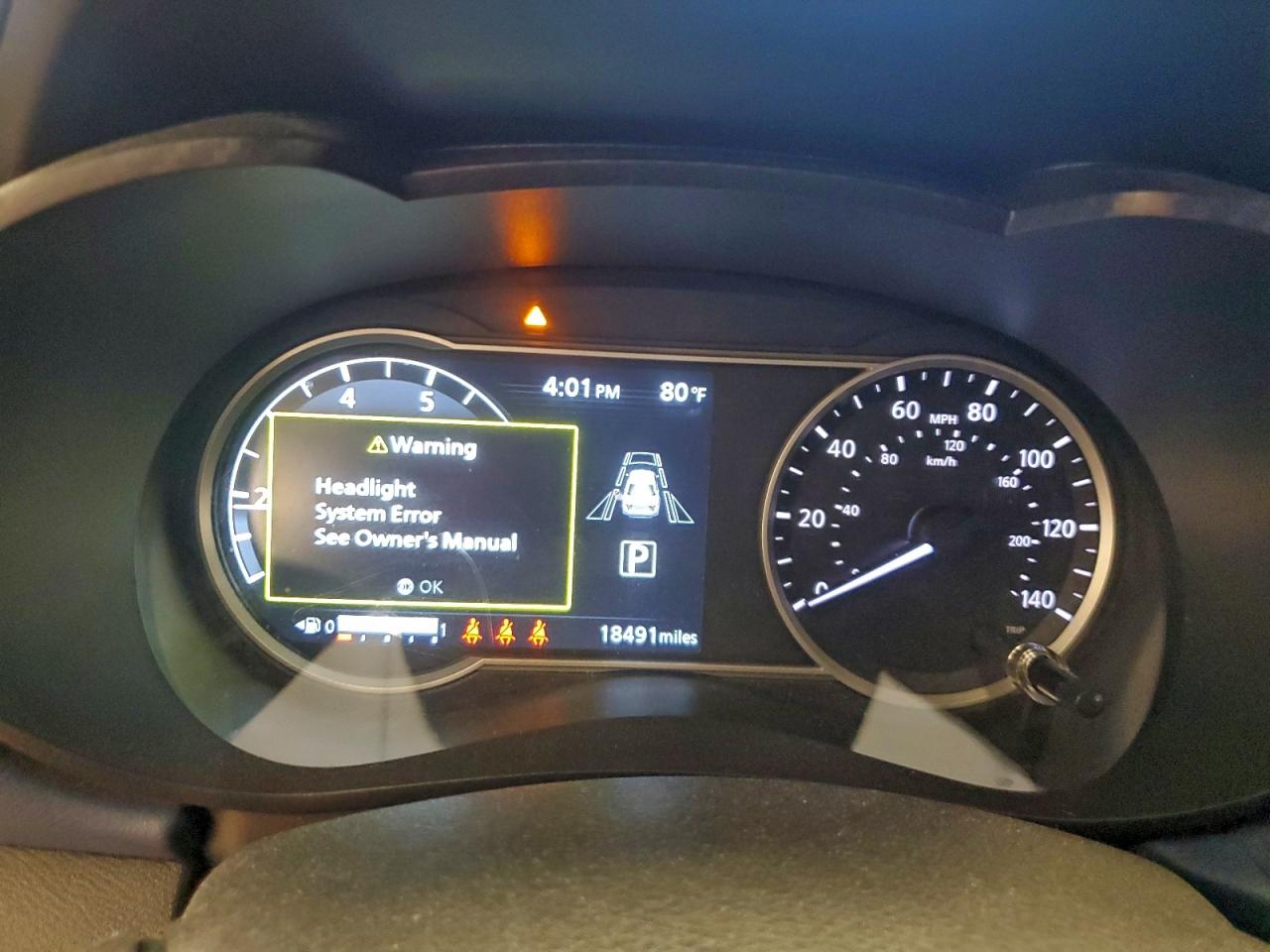 Nissan Versa Sv Image 4