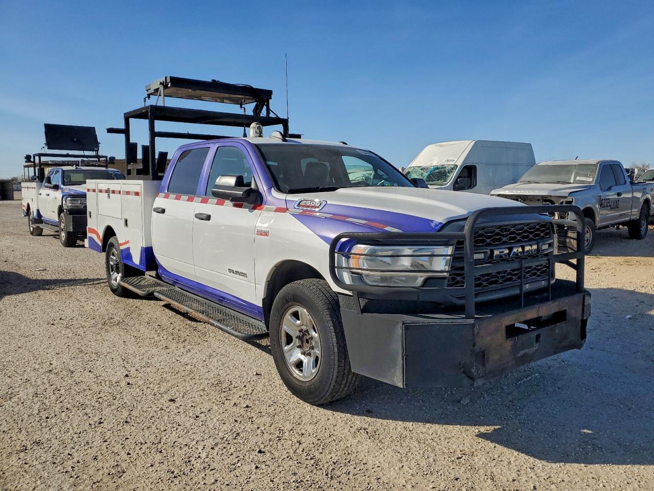 Ram 2500 Tradesman Image 3