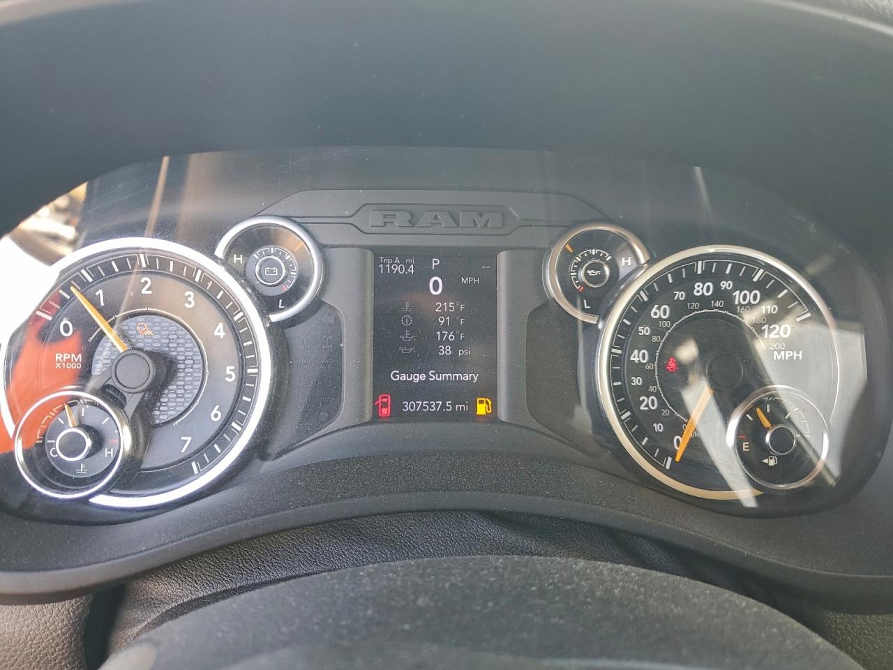 Ram 2500 Tradesman Image 8