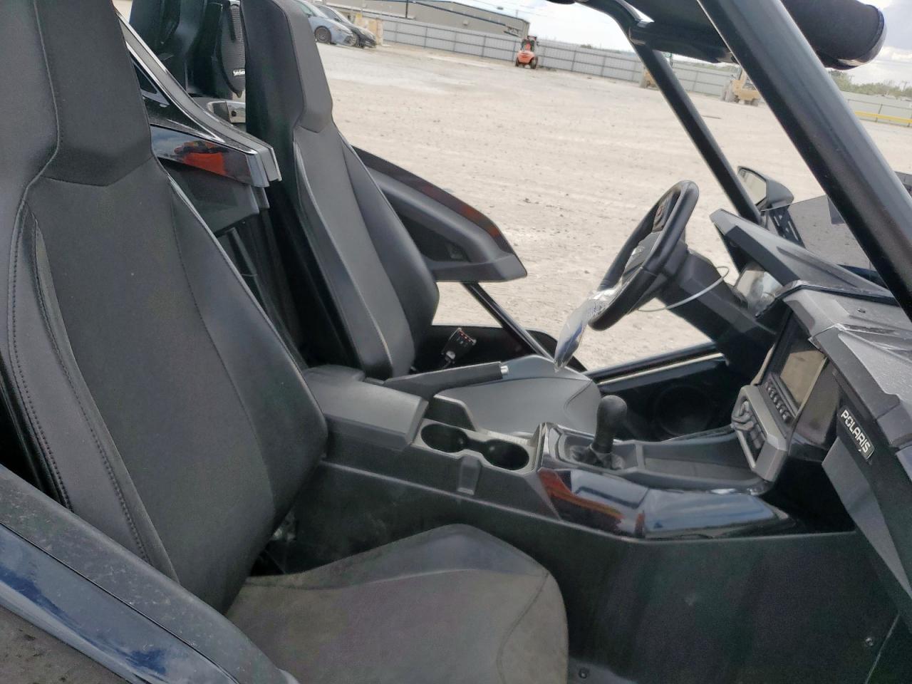 Polaris Slingshot Sl Image 4