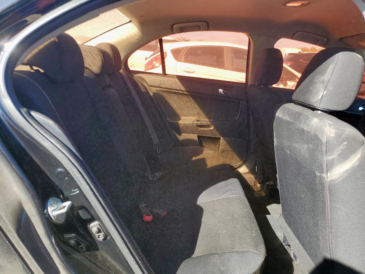 Mitsubishi Lancer Es Image 11