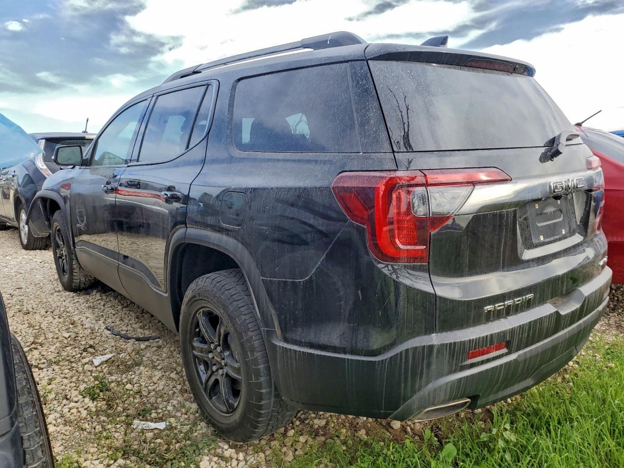 GMC Acadia At4 Image 9