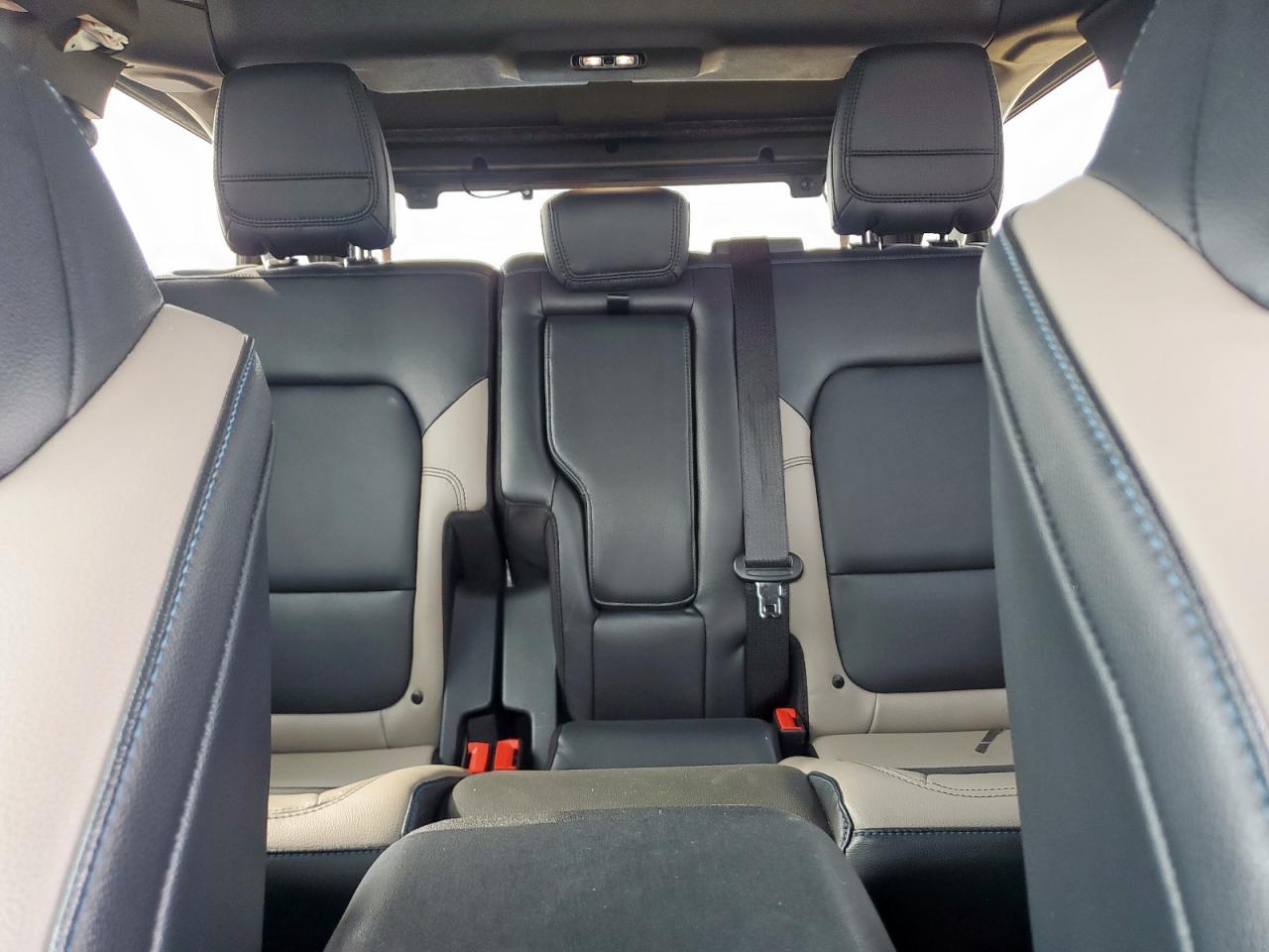 Ford Bronco Base Image 4