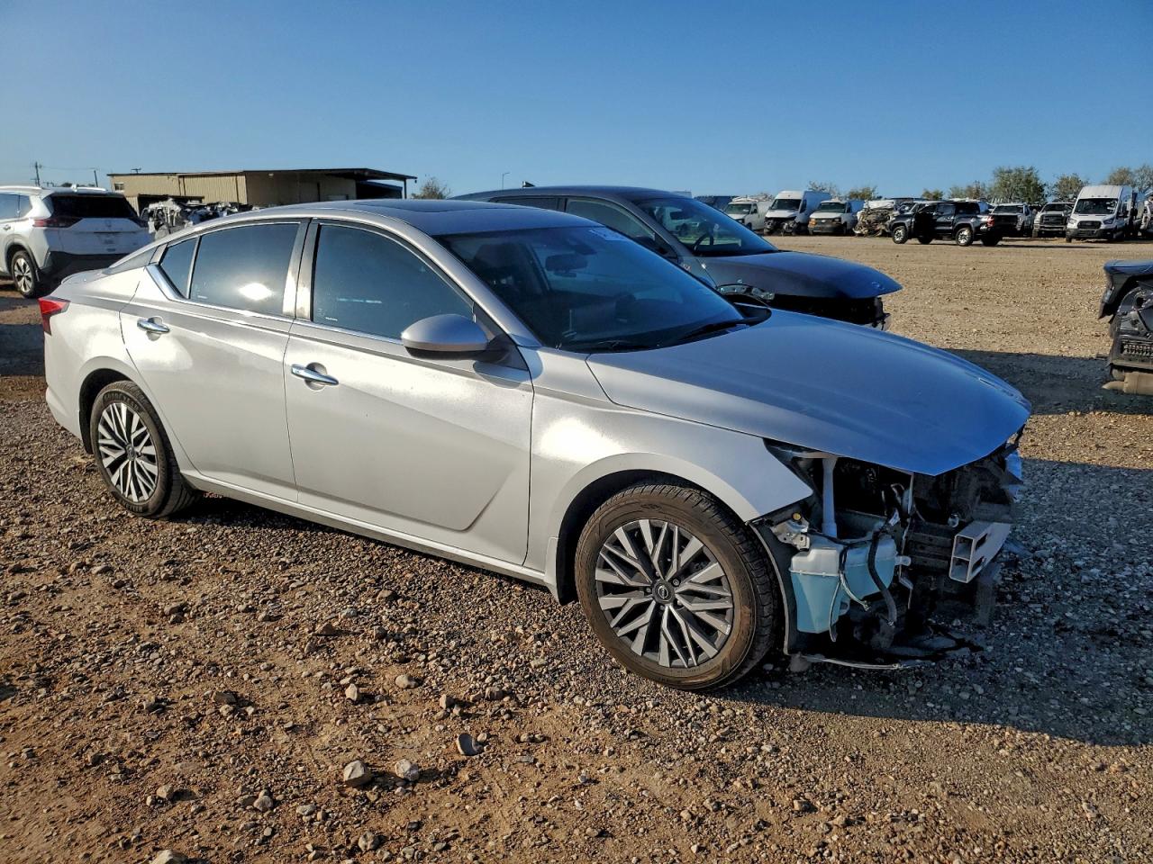 Nissan Altima Sv Image 13