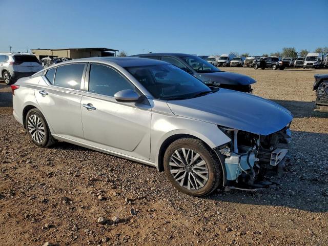 Nissan Altima Sv Image 13