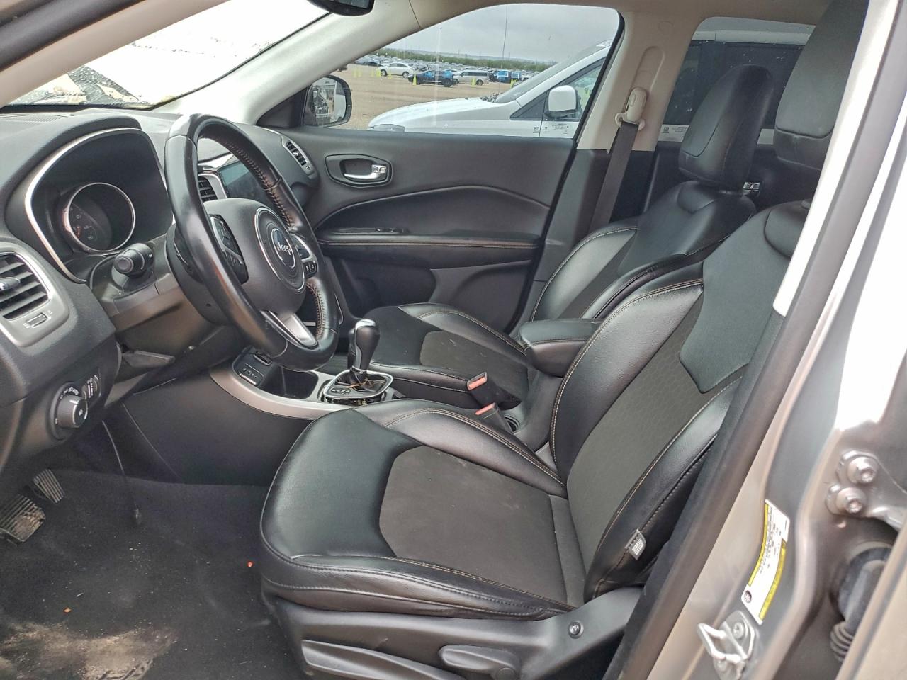 Jeep Compass Latitude Image 7