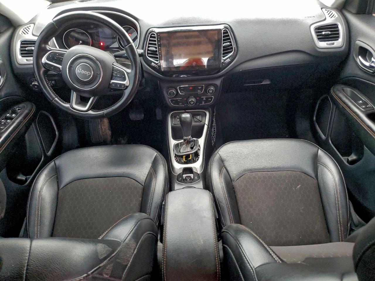 Jeep Compass Latitude Image 10