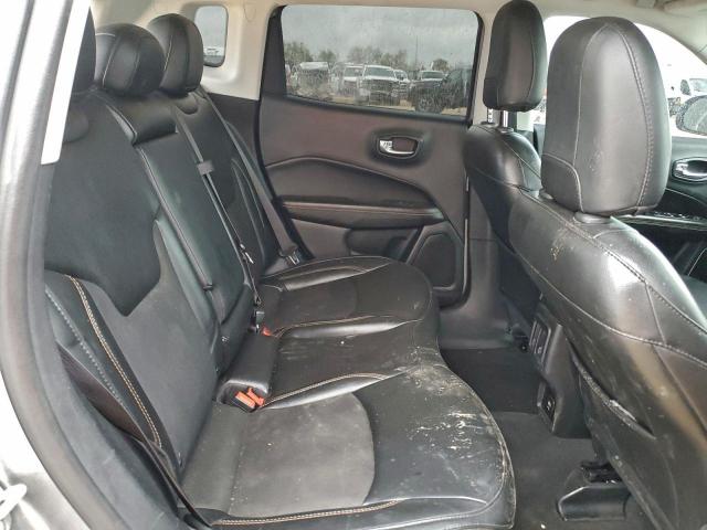 Jeep Compass Latitude Image 12