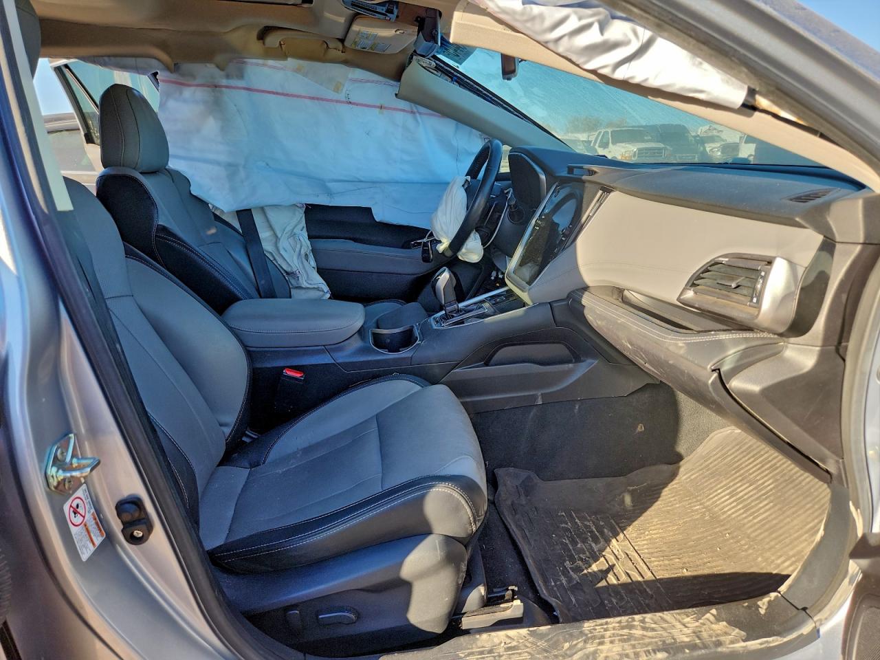 Subaru Outback Limited Image 8