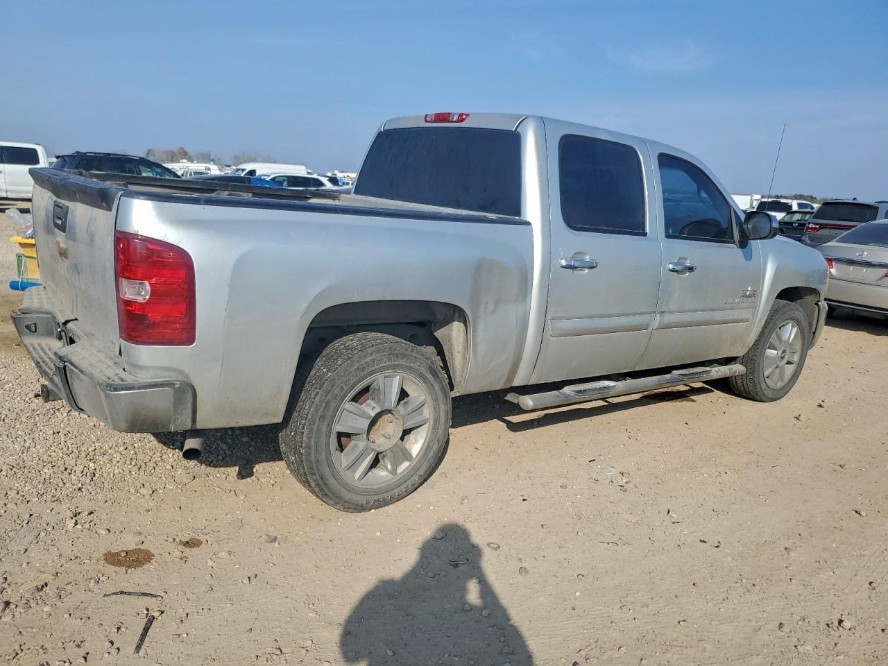 Chevrolet Silverado C1500 Lt Image 3