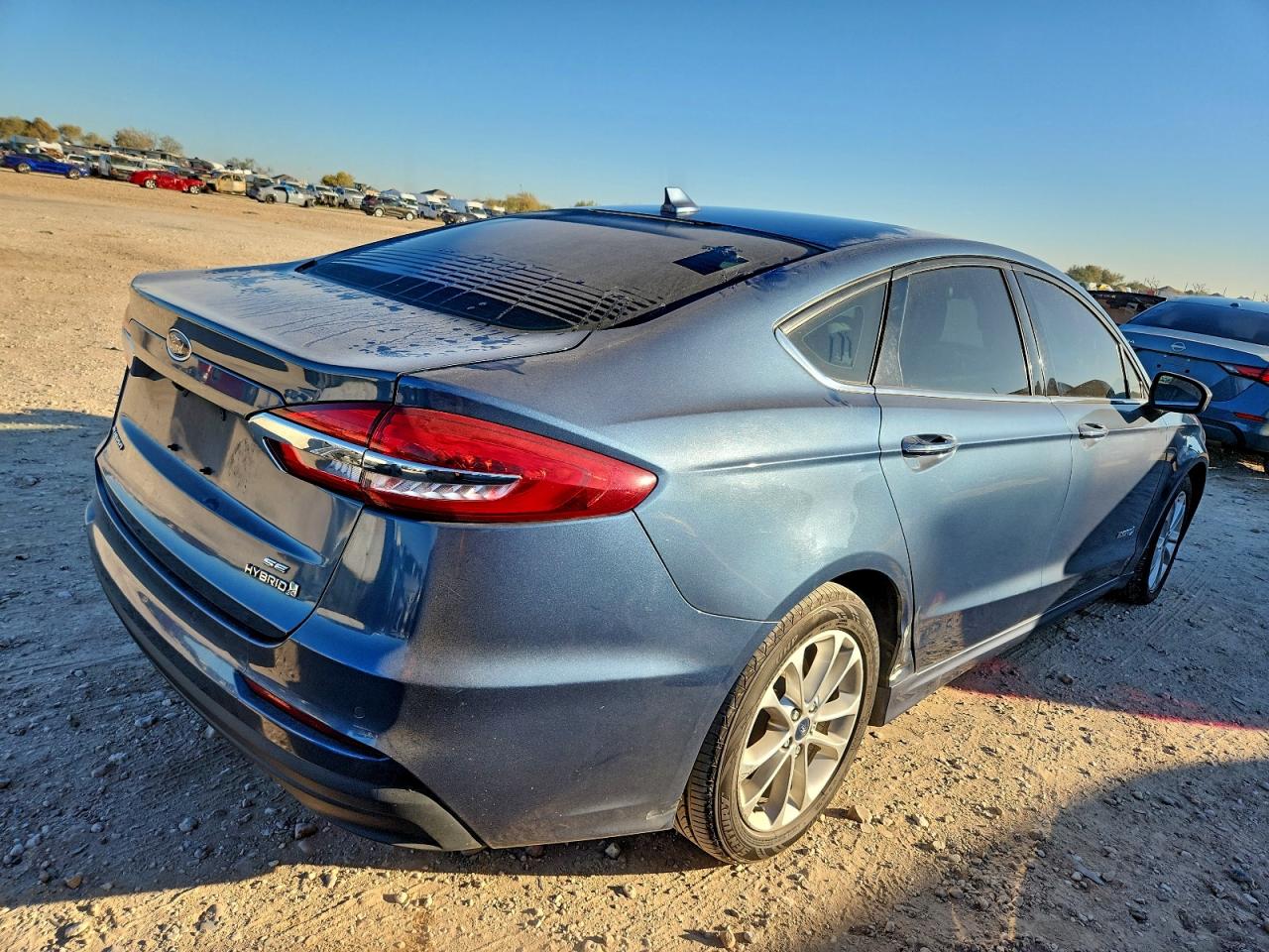 Ford Fusion Se Image 2