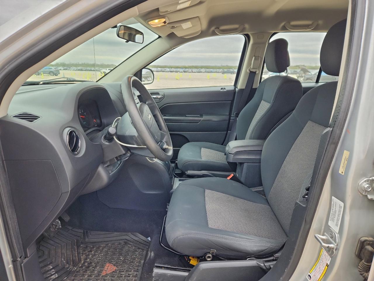 Jeep Compass Sport Image 10