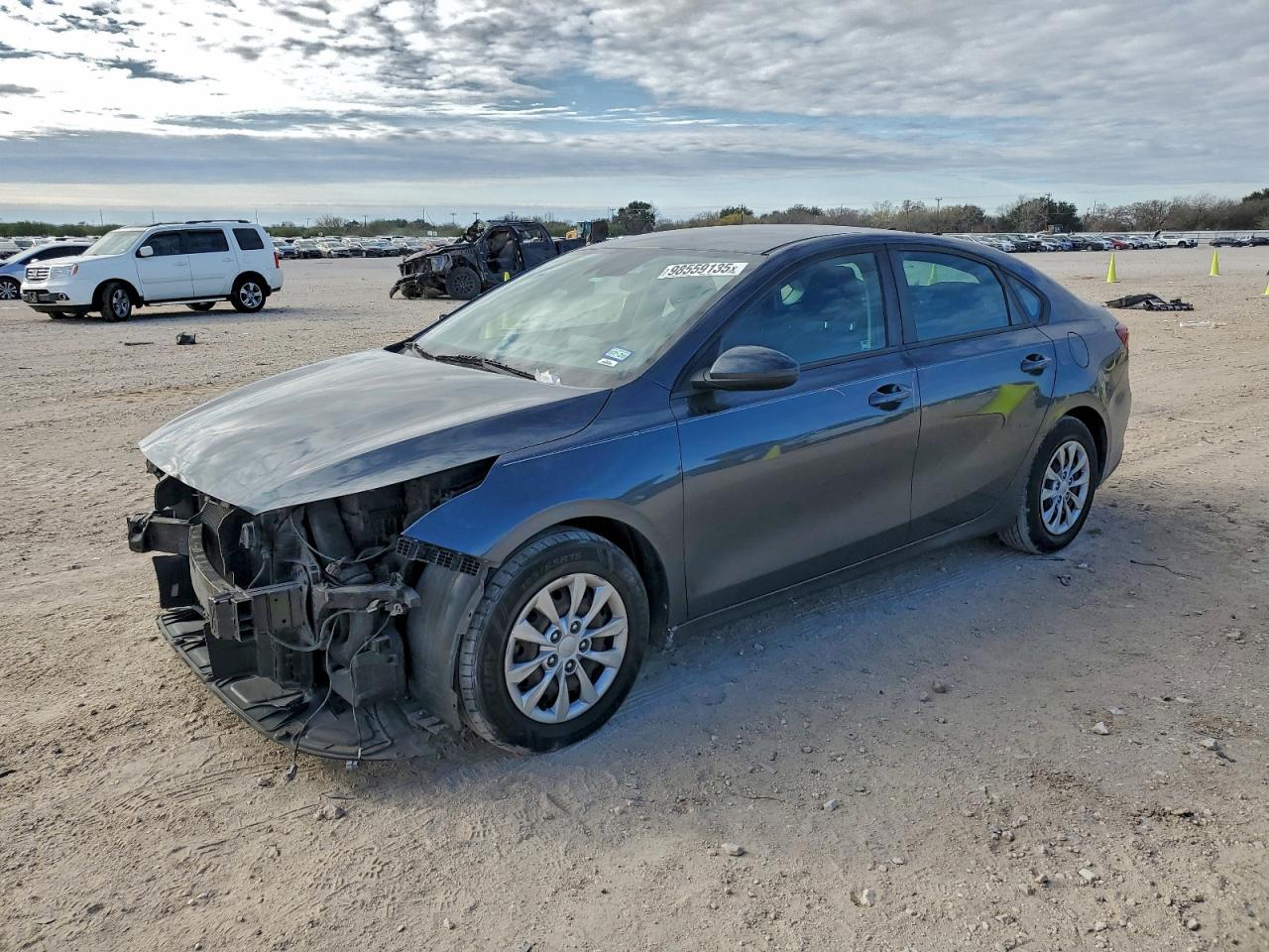 Kia Forte Fe Image 1