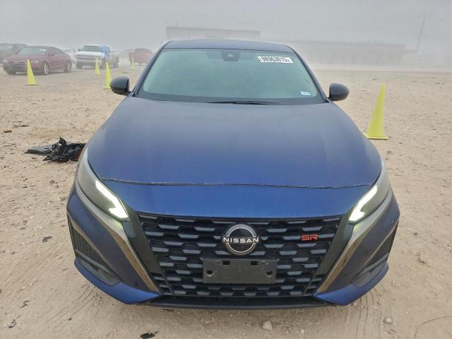 Nissan Altima Sr Image 10