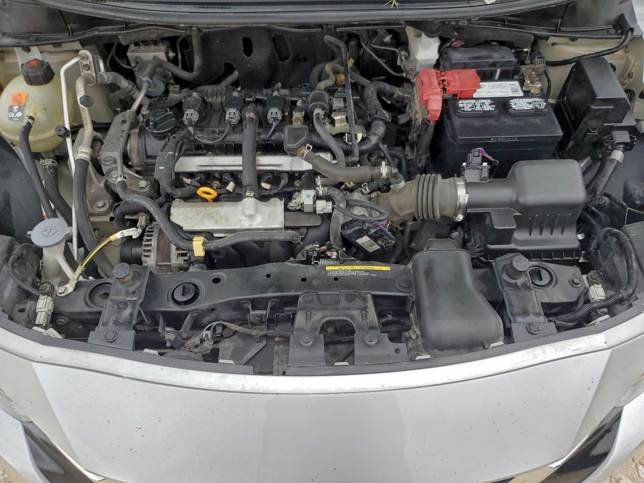 Nissan Versa Sv Image 10