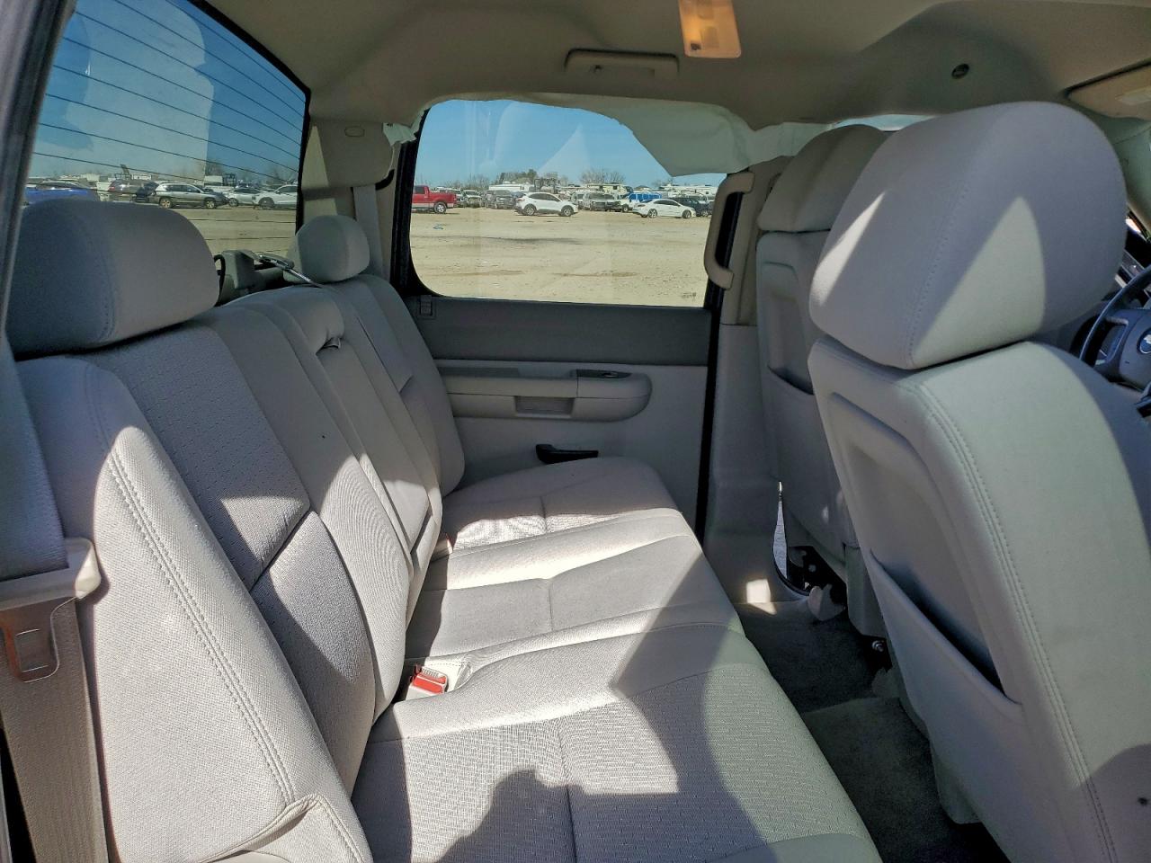 Chevrolet Silverado C1500 Lt Image 11