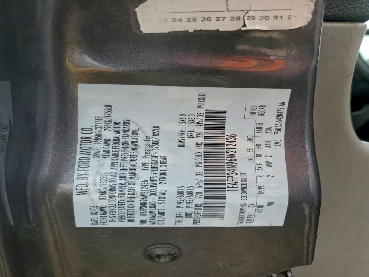 Ford Focus Zx4 Image 12