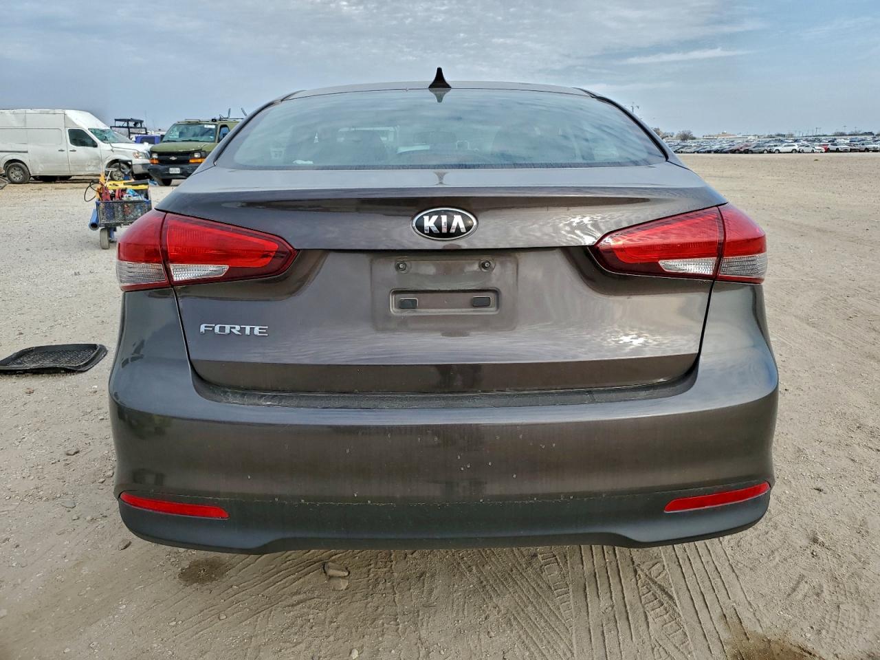Kia Forte Lx Image 8